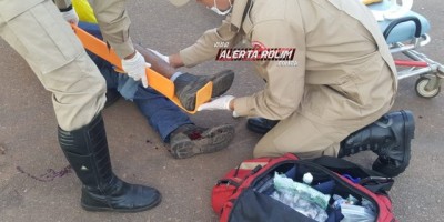 Rolim de Moura – Motociclista fratura perna ao ser atingido por carro em cruzamento do Bairro São Cristóvão 