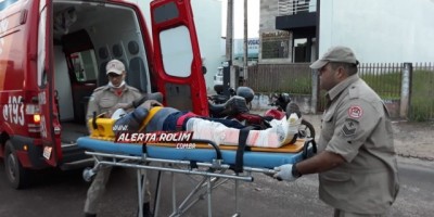 Rolim de Moura – Motociclista fratura perna em acidente de trânsito no Centro da cidade 