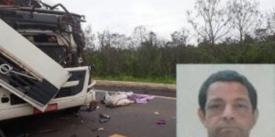 Carretas batem de frente e caminhoneiro morre na BR 364, próximo a Vilhena 