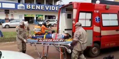 Rolim de Moura - Condutora de moto fica ferida após se chocar contra ciclista no Centro da cidade