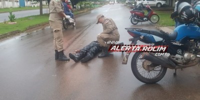  Rolim de Moura – Mototaxista sofre queda após bater em cachorro na Avenida Macapá 