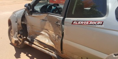 Rolim de Moura – Colisão entre dois carros é registrada na Avenida Norte Sul 