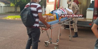 Rolim de Moura- Motociclista fica ferido ao ser atingido por carro no Centro da cidade 