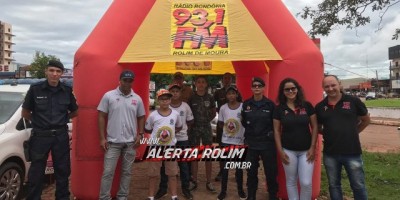 Rolim de Moura – PM e Polícia Mirim em parceria com algumas empresas realizaram Pit Stop em homenagem à Mulher