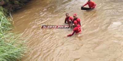  Rolim de Moura – Bombeiros realizam buscas por mulher que teria caído nas águas do Rio Anta  - Vídeo