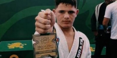 Esporte - Atleta rolimourense se destaca no Jiu-jitsu Nacional