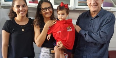Rolim de Moura – Família do bombeiro Cardozo celebra o aniversário da filha do militar no quartel dos bombeiros 