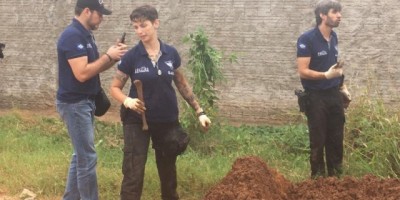 Homem mata e enterra namorada e ex-esposa em quintal de casa, no Mato Grosso