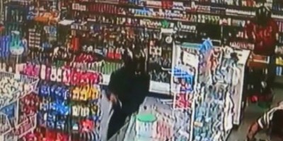 Rolim de Moura - Em plena luz do dia dupla armada com faca e revólver efetua roubo em farmácia no Centro da cidade 