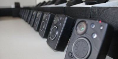PM do 10º Batalhão recebe capacitação para uso de câmeras acopladas ao corpo, que permite a filmagem de todo procedimento policial