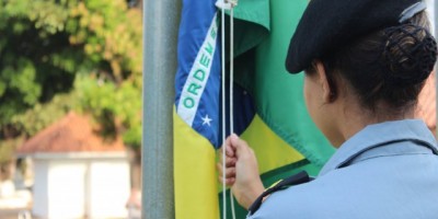 Rolim de Moura - Polícia Militar e Polícia Mirim participam de momento cívico na semana da Pátria
