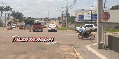 Rolim de Moura – Polícia Militar registra acidente de trânsito no Centro da cidade