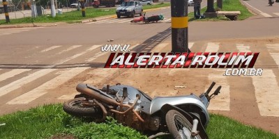 Rolim de Moura – Colisão entre duas motos resulta em uma pessoa ferida no Centro da cidade