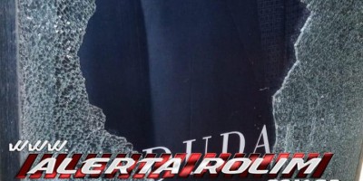 Rolim de Moura – Loja de confecções tem vidraça quebrada e uma bolsa foi furtada 