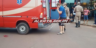 Rolim de Moura – Moto e carro colidem no Centro da cidade e uma pessoa é socorrida pelos bombeiros 