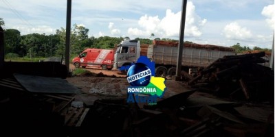 Homem morre no pátio de laticínio após abrir tampa de carreta carregada com lenha em ji-Paraná