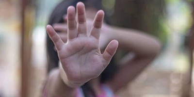 Criança revela para a avó que era estuprada pelo pai que é soro positivo, em RO