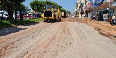 Equipe do DER pede colaboração de empresários e moradores 