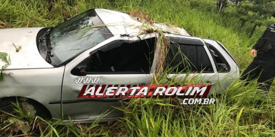 Veiculo, com sinais de capotamento, é encontrado na RO-010 em Rolim de Moura