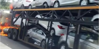 Fogo destrói carreta cegonha próximo a Vilhena - Vídeo