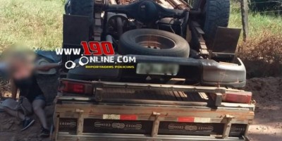 Mulher capota caminhonete na linha 160 em Alta Floresta