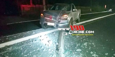 Motorista bate e derruba poste em Alta Floresta do Oeste