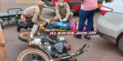 Uma pessoa ficou ferida após colisão entre carro e moto nesta tarde de sexta-feira em Rolim de Moura