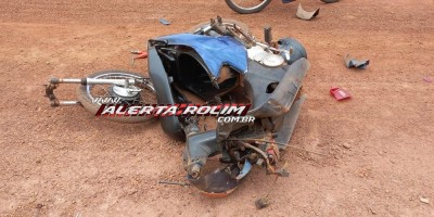 Moto fica destruída após jovem sofrer queda no bairro Industrial em Rolim de Moura; assista ao vídeo