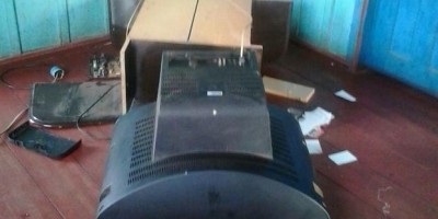 TV de tubo cai de rack e mata criança de um ano no MT