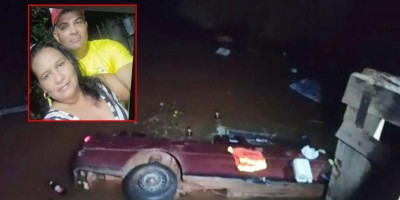 Casal morre após carro cair em igarapé em RO