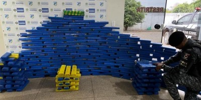 PM apreende cerca de trezentos quilos de maconha em RO