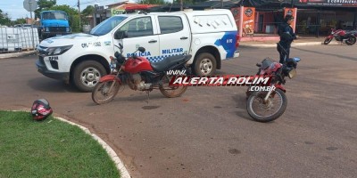Acidente de trânsito na Avenida Norte Sul deixou duas pessoa feridas nesta tarde em Rolim de Moura