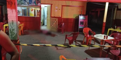 Homem foi morto a tiros enquanto estava em bar na noite de quinta-feira em RO