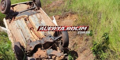 Funcionário de Cooperativa de Rolim de Moura capotou carro nesta manhã em Nova Estrela 
