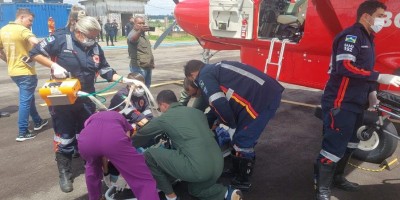 Jovem ficou gravemente ferido após explosão causada por gás em apartamento, em RO