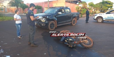 Motociclista fraturou a perna ao atingir caminhonete nesta manhã em Rolim de Moura