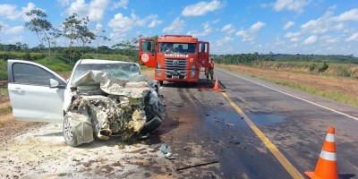 Irmãos morrem durante colisão entre carros na BR-346 em RO