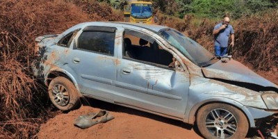 Motorista capotou carro nesta quarta-feira em Rolim de Moura