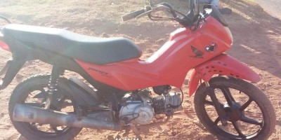 Condutor de moto foi socorrido após colisão com carro nesta manhã em Rolim de Moura 