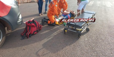Terceiro acidente do dia deixou condutora de moto ferida em Rolim de Moura 
