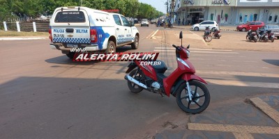 PM registrou acidente envolvendo carro e moto nesta manhã no Centro de Rolim e Moura