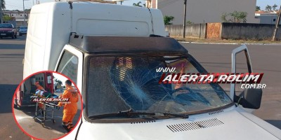 Condutora de moto ficou ferida ao ser atingida por carro nesta tarde em Rolim de Moura