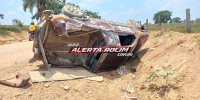 Após desviar de bezerro, motorista capotou carro nesta sexta-feira na zona rural de Rolim de Moura