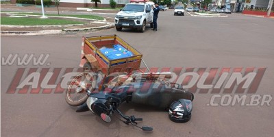 Acidente de trânsito envolvendo carro e moto foi registrado nesta manhã em Rolim de Moura