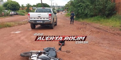 Colisão entre moto e caminhonete deixou um ferido nesta tarde, em Rolim de Moura