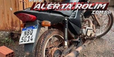 Motocicleta furtada ontem foi encontrada nesta manhã abandonada em frente de construção, em Rolim de Moura