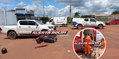 Condutora de moto fraturou perna em acidente de trânsito nesta tarde, em Rolim de Moura 