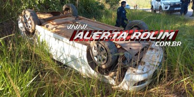 Carro capotou após passar sobre brita espalhada na RO 383, em Rolim de Moura – Vídeo 