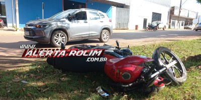 Terceiro acidente de trânsito do dia deixou motociclista ferido, em Rolim de Moura