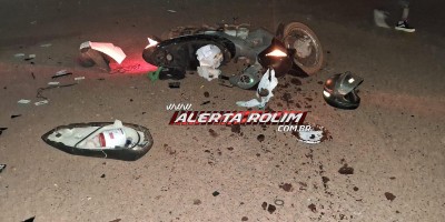 Motociclista foi socorrida após ser atingida por carro no cruzamento da Barão com São Paulo, em Rolim de Moura